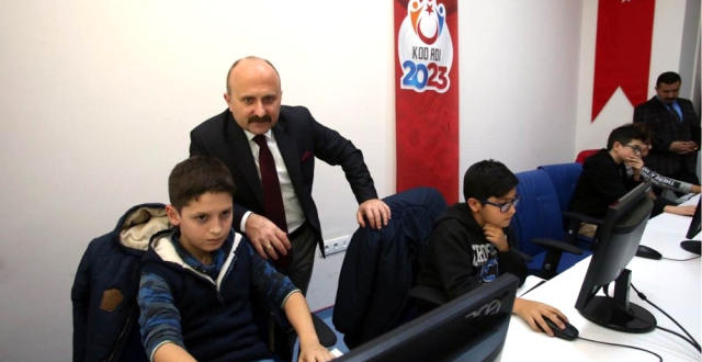 Vali Varol: “Amasya’nın Her Yönüyle Marka Kent Haline Gelmesi En Önemli Hedeflerimiz Arasında”
