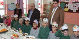 KAYMAKAMIMIZ SAYIN MUSTAFA GÜRBÜZ, YERLİ MALI HAFTASI MÜNASEBETİYLE ETKİNLİK YAPAN GÖYNÜCEK ATATÜRK İLKOKULU ÖĞRENCİLERİNE EŞLİK ETTİ.