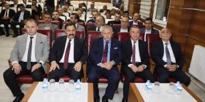 Belediye Başkanımız Sn.  Mehmet Sarı, Ticaret ve Sanayi Odası Başkanı Sn. Murat Kırlangıç’ın daveti üzerine Sn. Valimiz Mustafa Masatlı ve Protokol Üyelerimiz ile birlikte, 2022-2026 dönemi ilk meclis toplantısına katılım sağladı.