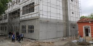 Amasya İl Milli Eğitim Müdürü Mehmet Türkmen, Tuğgeneral Hikmet Akıncı İlkokulu/Ortaokulu inşaatını yerinde inceledi.