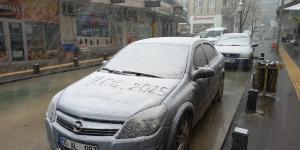 Amasya, Nisan Ortasında Kışa Döndü: Kar Yağışı Kenti Beyaza Bürüdü