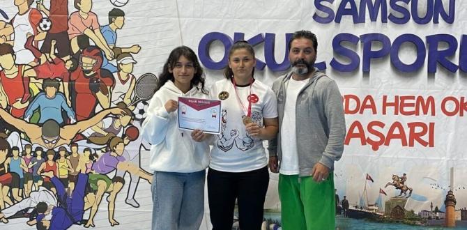 Amasya’nın Genç Yıldızı:  Rukiye Gürel Türkiye Şampiyonu