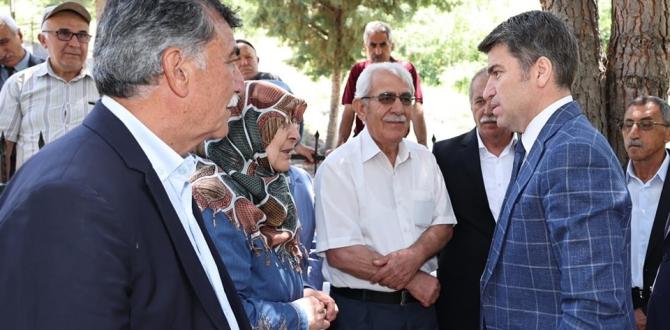 Solingen Faciasında Hayatını Kaybedenler Kabirleri Başında Anıldı